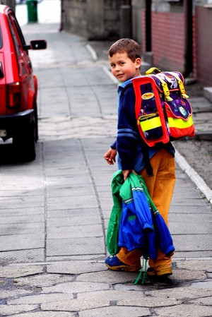 Ze szkoły do domu. Ul. Piaskowa w Kościanie.
