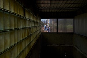 Kościan, dworzec PKP. Po szkole w oczekiwanie na pociąg do domu. 