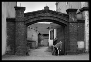 Czempiń, demontaż bramy