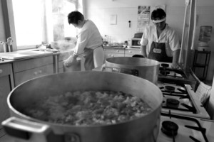 Kościan, Ośrodek Rehabilitacji dla Dzieci i Młodzieży. Przygotowania do obiadu. 