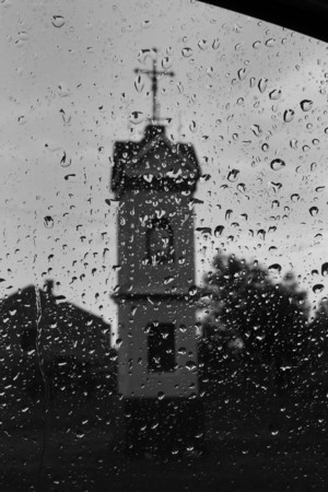 Księgniki - niewielka wieś - 5 domostw i trzy kapliczki.