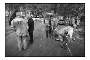 Czempiń, festyn z okazji „magicznej“ daty 07.07.2007. Gra w bule (Pétanque, gra w kule) urozmaicała mieszkańcom Czempinia zabawę na festynie.