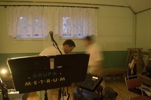 Grupa instrumentalno-wokalna ze Śmigla. Repertuar: współczesna muzyka rozrywkowa. Szlagiery się zawsze sprawdzają.