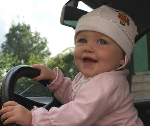 Autor - Agnieszka Olszewska. Nasza córka Maja (11 miesięcy) postanowiła pojechać do nowego domu, do którego już wkrótce się przeprowadzimy. 