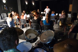 Kościan, siedziba Teatru 112. Wieczorna próba orkiestry dętej TON
