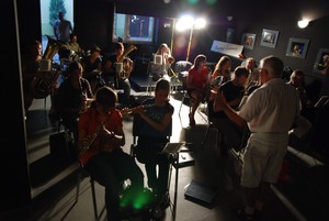 Kościan, siedziba Teatru 112. Wieczorna próba orkiestry dętej TON