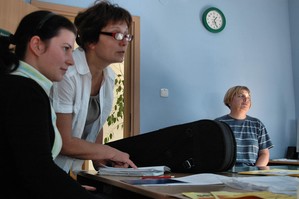 Kościan, godz. 13,38. W Kościańskim Ośrodku Kultury wre praca konceprcyjna