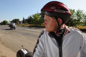 Paweł Matyja z Kościana kolejny dzień poświęca na poszukiwanie pracy. Tego dnia postanowił wybrać się do Śmigla, aby odwiedzić okoliczne budowy w nadziei znalezienia zajęcia dla siebie. Jeździ rowerem, bo dzięki temu nie wydaje pieniędzy na przejazdy. 