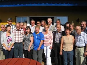 Zdjęcie zostało wykonane podczas szkolenia sołtysów z gminy Śmigiel. Szkolenie odbyło się w Kuźnicy Czarnkowskiej w gospodarstwie agroturystycznym Żurawia Kużnia. Wyjazdowe szkolenie odbyło się w ramach projektu 