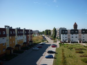Maciej Gołąb  -  Widok  z  balkonu  na  Os. Konstytucji  3  Maja - w  tle  wieża  ciśnień.