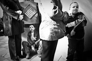 Kościół wniebowzięcia NMP, g. 11:47. Uczestnicy mszy świętej.