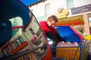 Dyskont Biedronka ul. Kościuszki 16 czynny w niedziele w godzinach 9-18