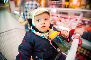 Hipermarket Kaufland ul. Kościuszki 9 godziny otwarcia 9-20; całe rodziny z dziećmi odwiedzają w niedzielę market