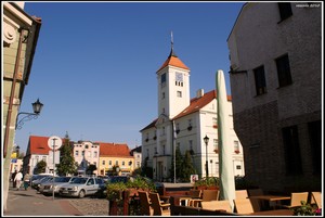 Kościan Rynek 10.10.10 godz. 12:38. Piękna słoneczna pogoda na kościańskim Rynku. Fot. Łukasz Wojciak
