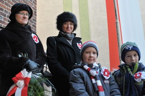 Kościan, przed kościołem farnym