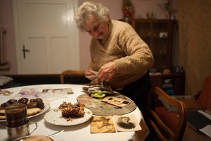 41.45 Darnowo -  pani Pelaga  Korbik za miesiąc skończy 91 lat. W sympatycznej atmosferze przy kawie i słodkim opowiedziała swoją historię  oraz najbliższej okolicy.