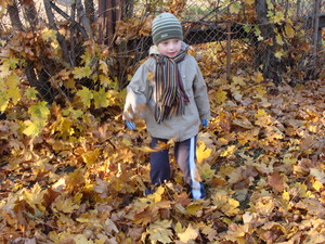 Fot. Monika Książkiewicz. Mój synek Jan na spacerze na ul. Towarowej.