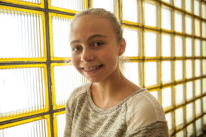 Szkoła Podstawowa nr 4 w Kościanie, klasa VI C. Julia Urbaniak lat 12. Moje plany na przyszłość: zamierzam przejąć po rodzicach firmę Kormex. Chciałabym również zwiedzić cały świat i zebrać biblioteczkę  z ulubionymi płytami i książkami.