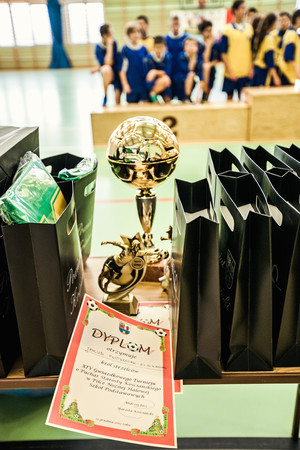 Dla drużyn, które zajęły miejsca od pierwszego do czwartego, przewidziano pamiątkowe dyplomy i nagrody.