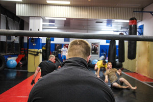 Klub Sportów Walki Nokaut Kościan powstał 8 marca 2012roku. Prezesem klubu i trenerem jest Jakub Bresiński. Sala ćwiczeń i siłownia mieści się w budynku po nieczynnej fabryce papierosów. Środowy trening.