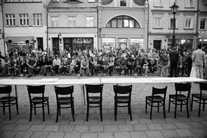 Przygotowania do spektaklu teatru 112 prowadzonego przez p. Janusza Dodota